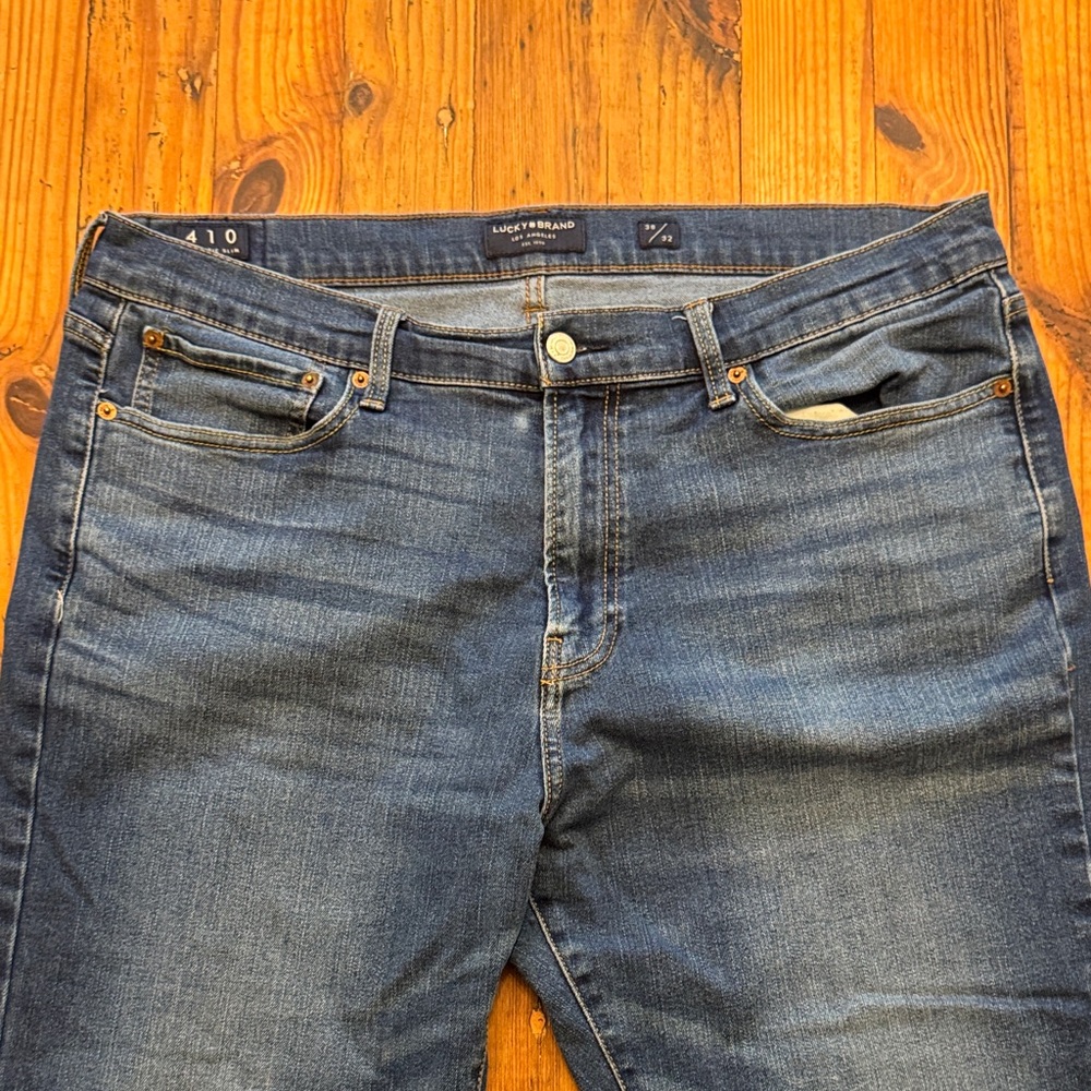 Lucky Brand Classic Blue Jeans